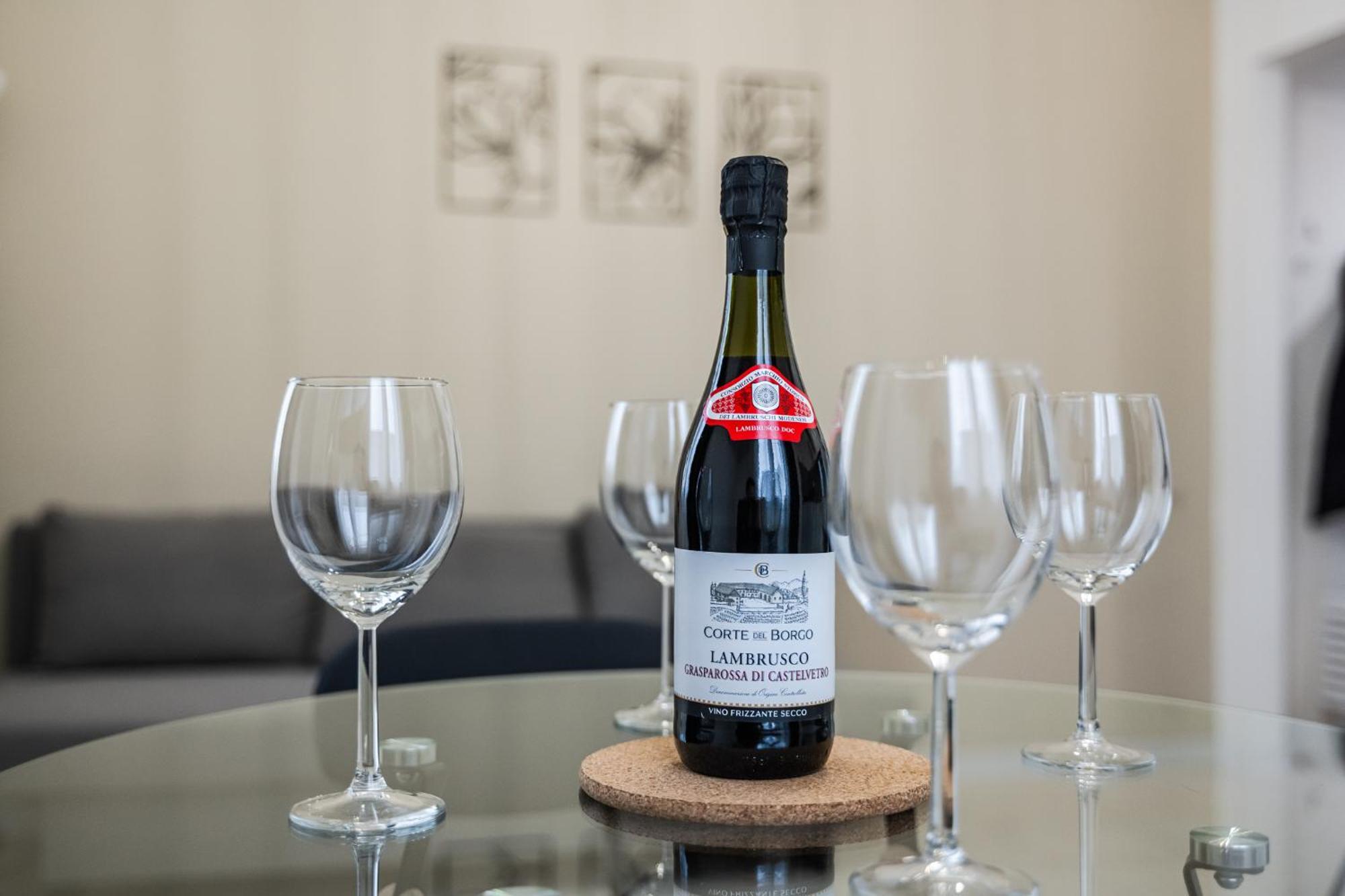 Villa Teresa Struttura Tra Ferrari E Lambrusco Solignano Nuovo Eksteriør billede
