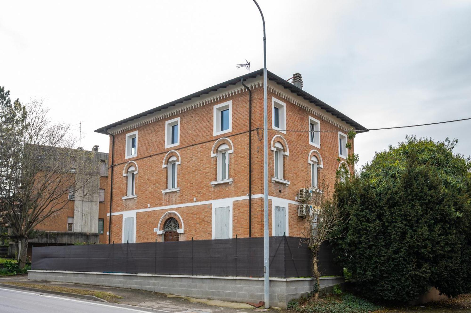 Villa Teresa Struttura Tra Ferrari E Lambrusco Solignano Nuovo Eksteriør billede